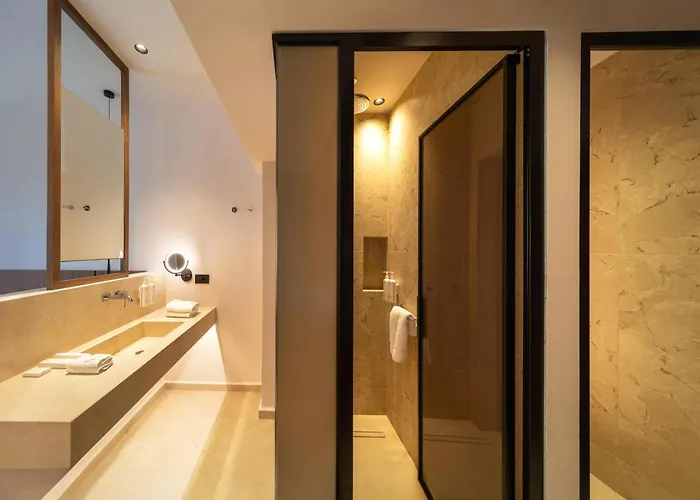 Cabu - Adults Only 5* فاليراكي