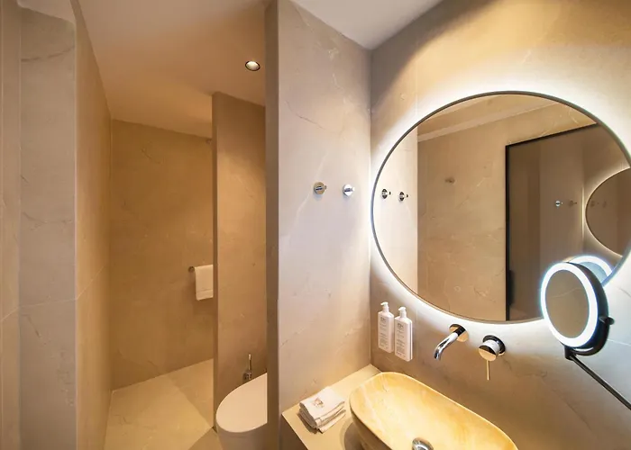 Cabu - Adults Only 5* فاليراكي